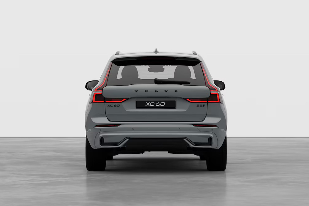 Volvo XC690 T8 Schräg hinten