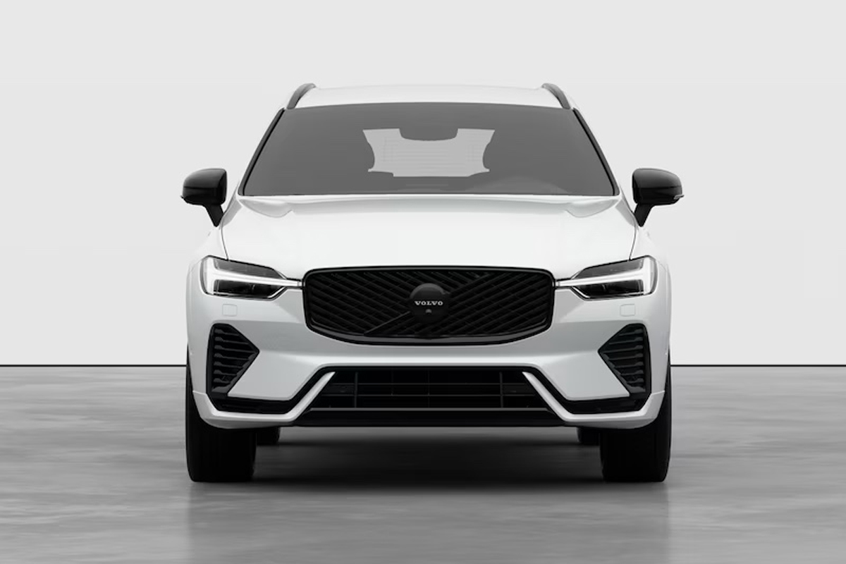 Volvo XC690 T8 Front