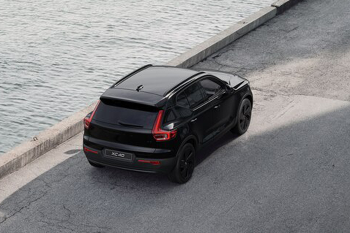 Volvo XC690T8 vorne