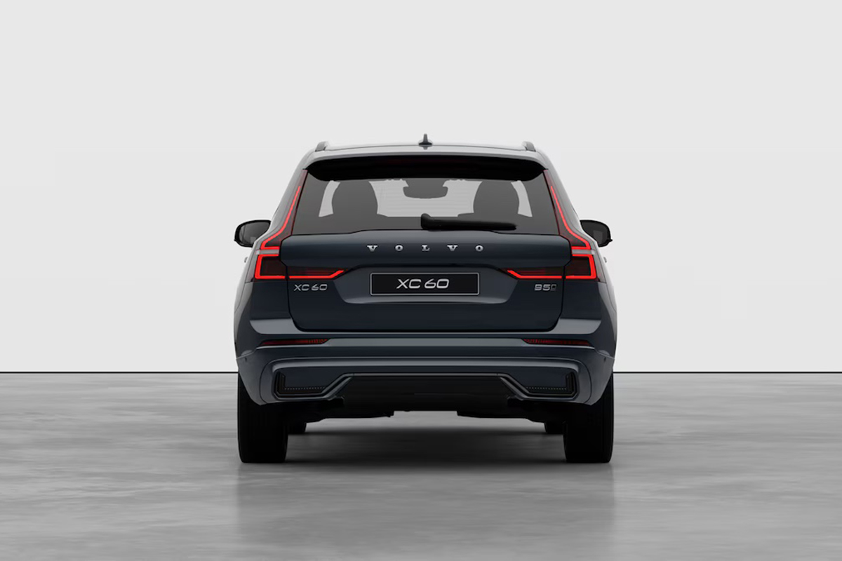 Volvo XC690 T8 Schräg hinten