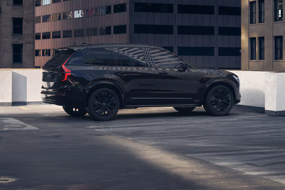 Volvo XC690 T8 Front