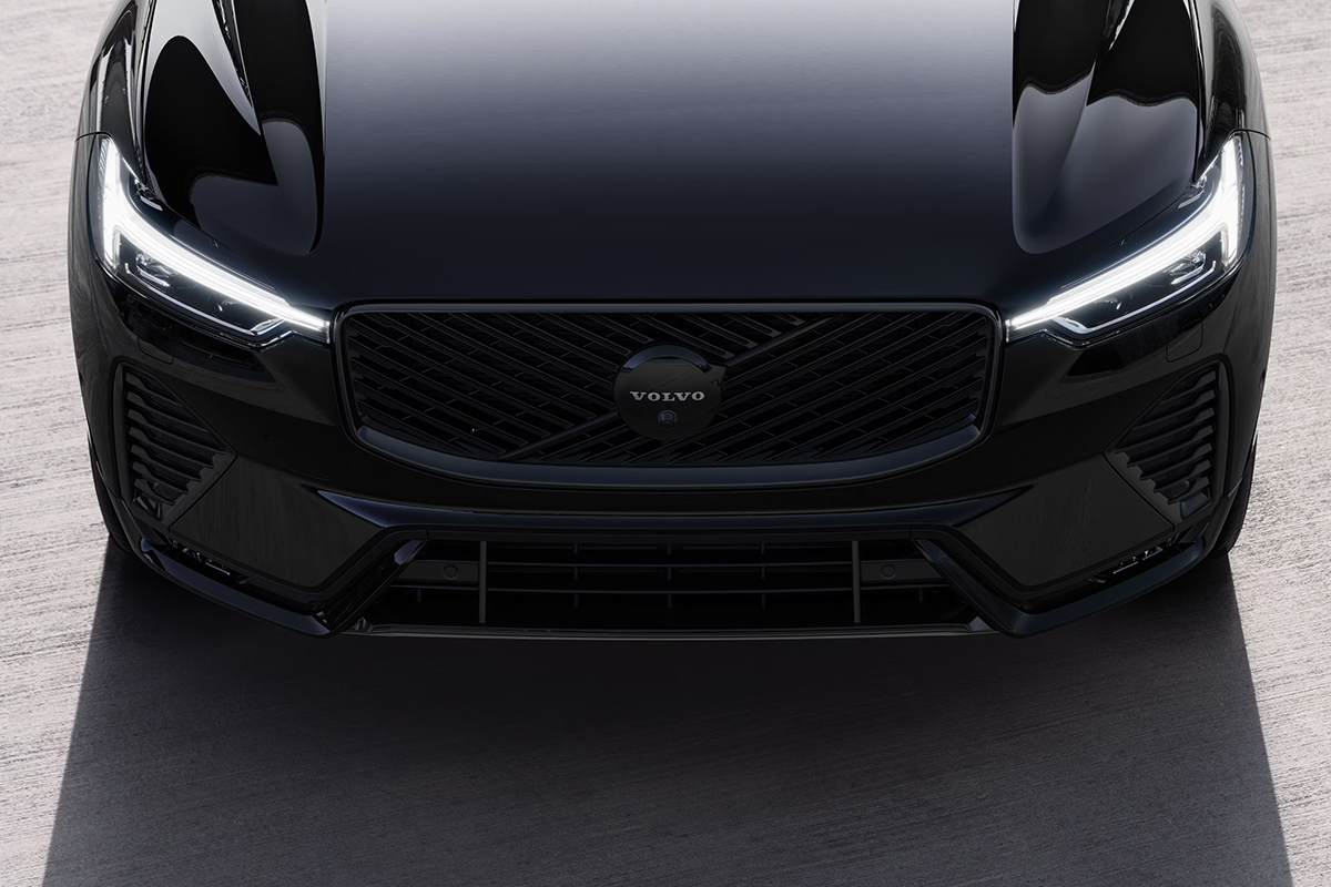 Volvo XC690T8 vorne