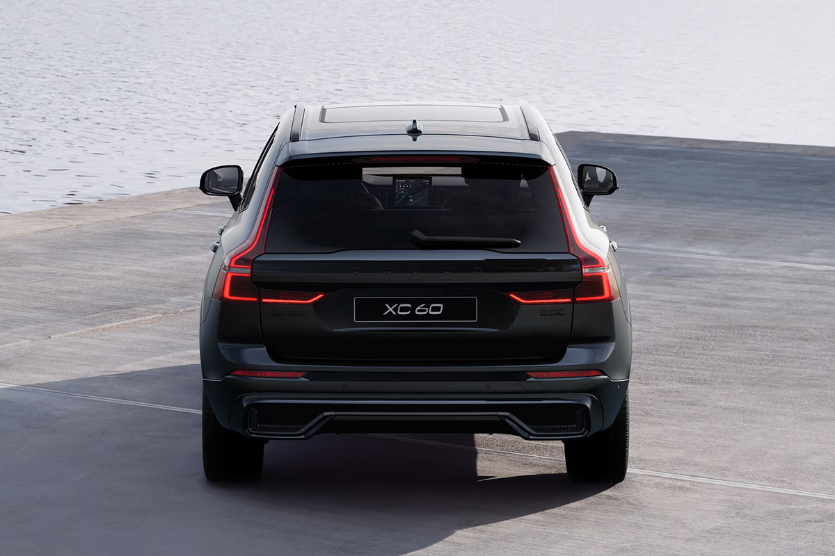 Volvo XC690T8 vorne
