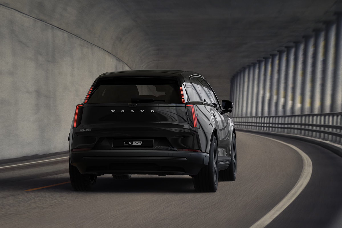 Volvo XC690T8 vorne