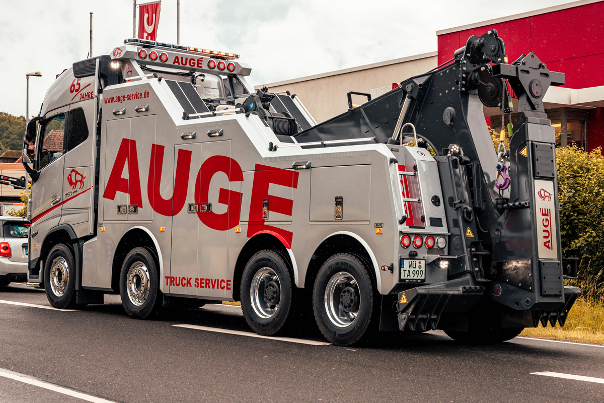 LKW Service Abschleppdienst Servicepartner Auge Fahrzeuge