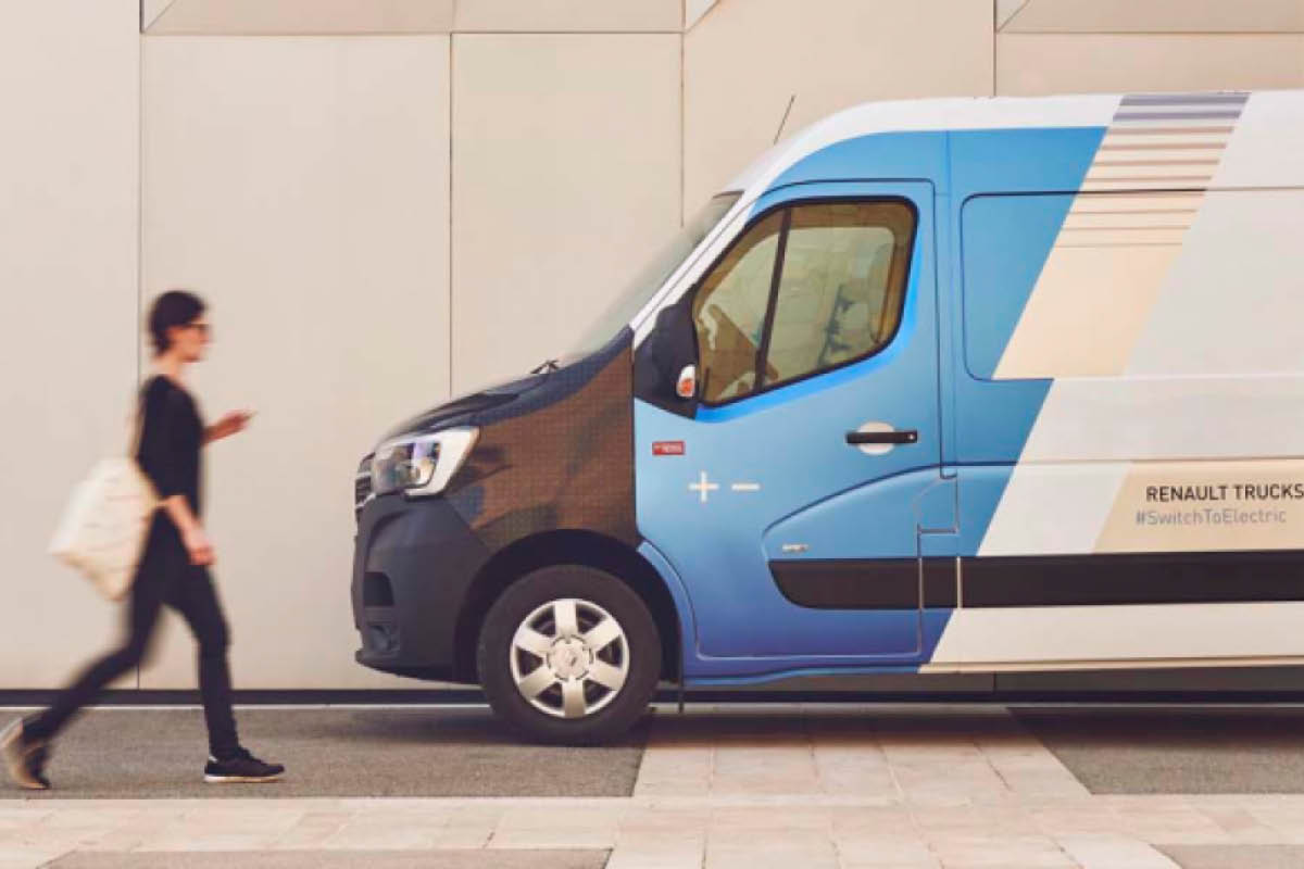 Renault Master Z.E. seitlich