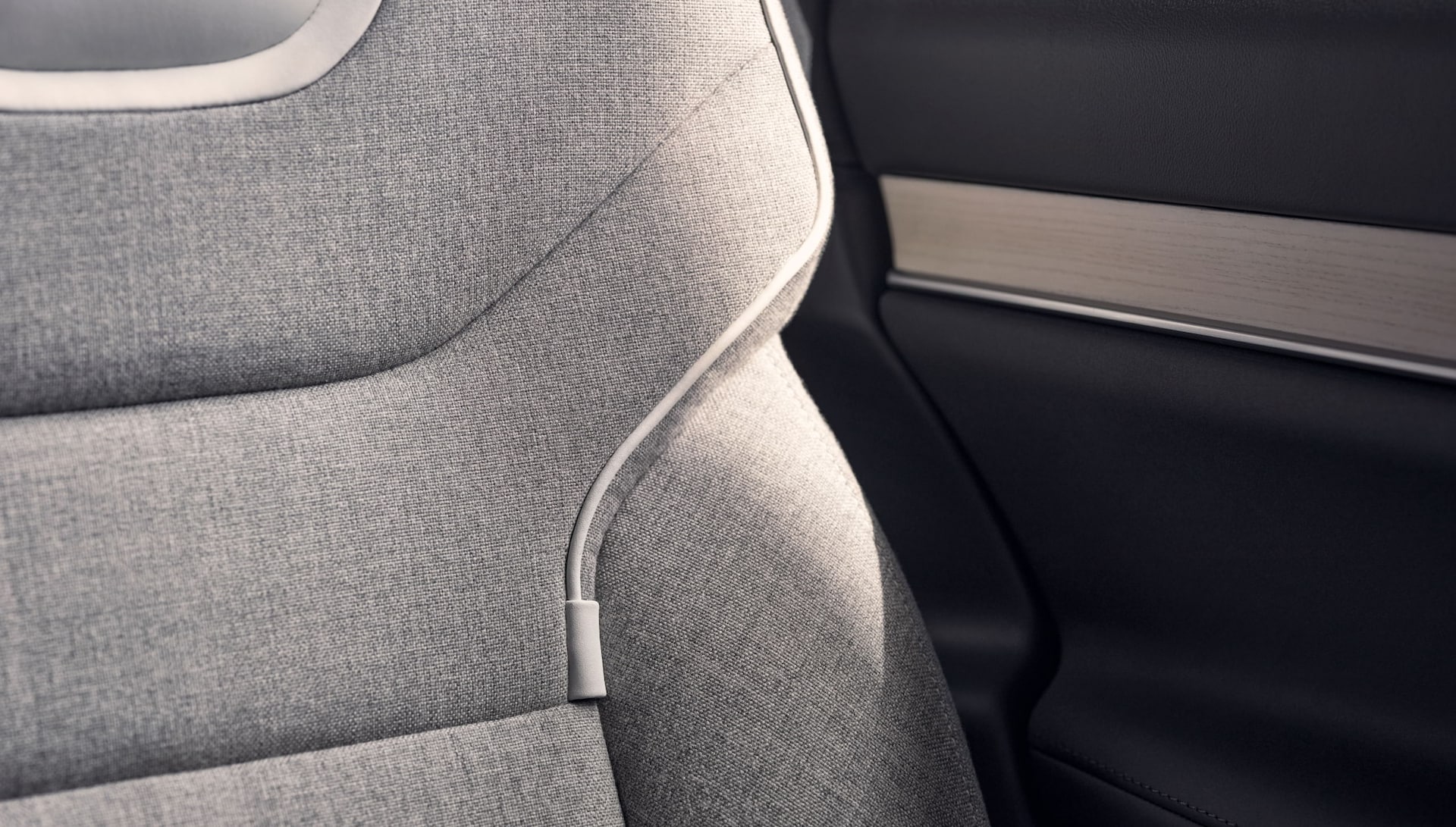 Volvo C40, Pixel-LED-Scheinwerfer