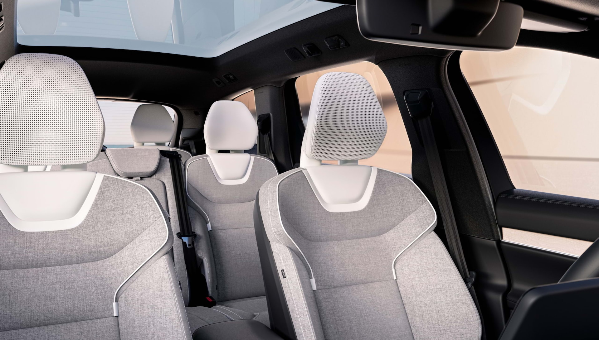 Volvo C40, Navigation