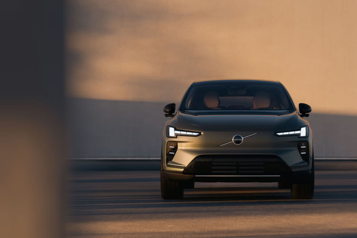 Volvo EX60 von vorne