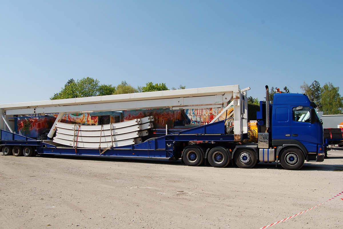 Schaustellerfahrzeuge Popp Fahreugbau